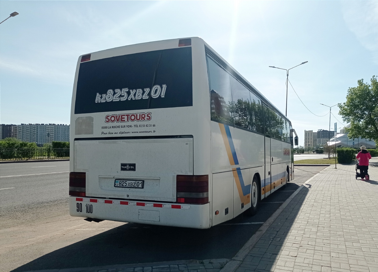 Астана, Van Hool T915TL № 825 XBZ 01