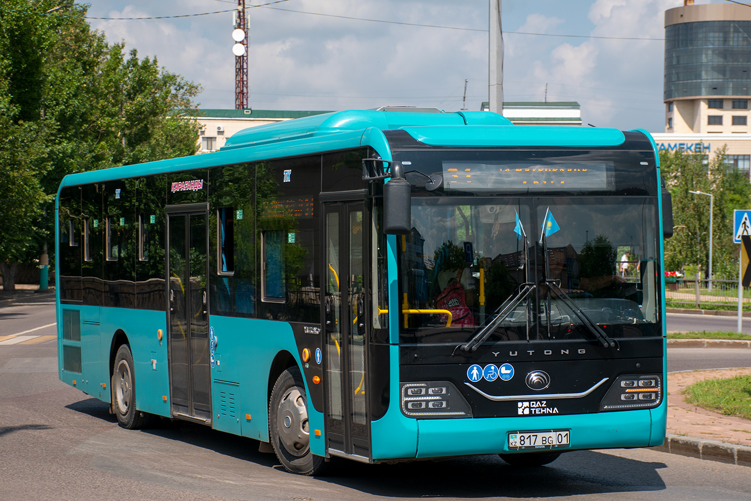 Карагандинская область, Yutong ZK6116HG (QazTehna) № 817 BG 01