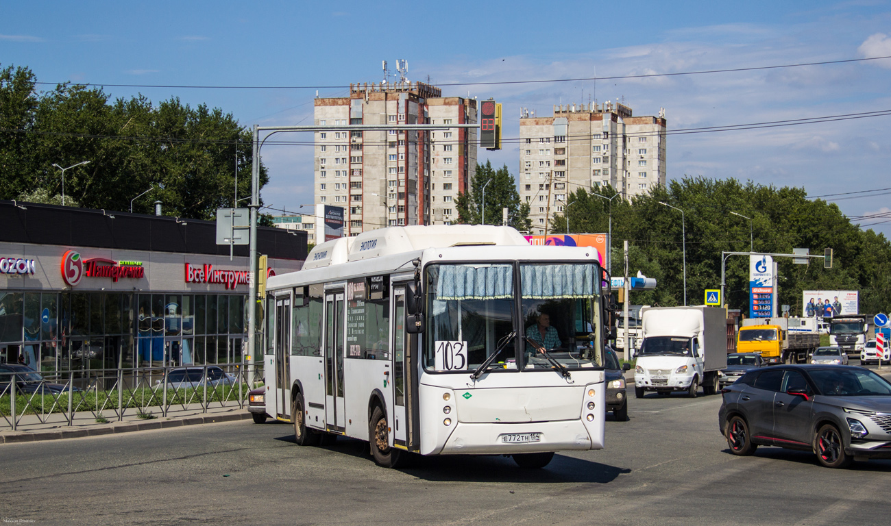 Новосибирская область, НефАЗ-5299-30-31 № Е 772 ТН 154