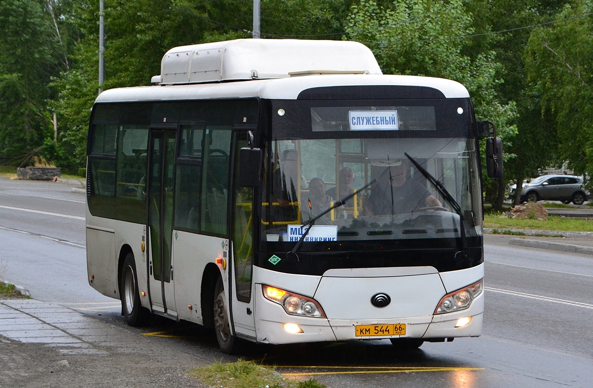 Свердловская область, Yutong ZK6852HG № КМ 544 66