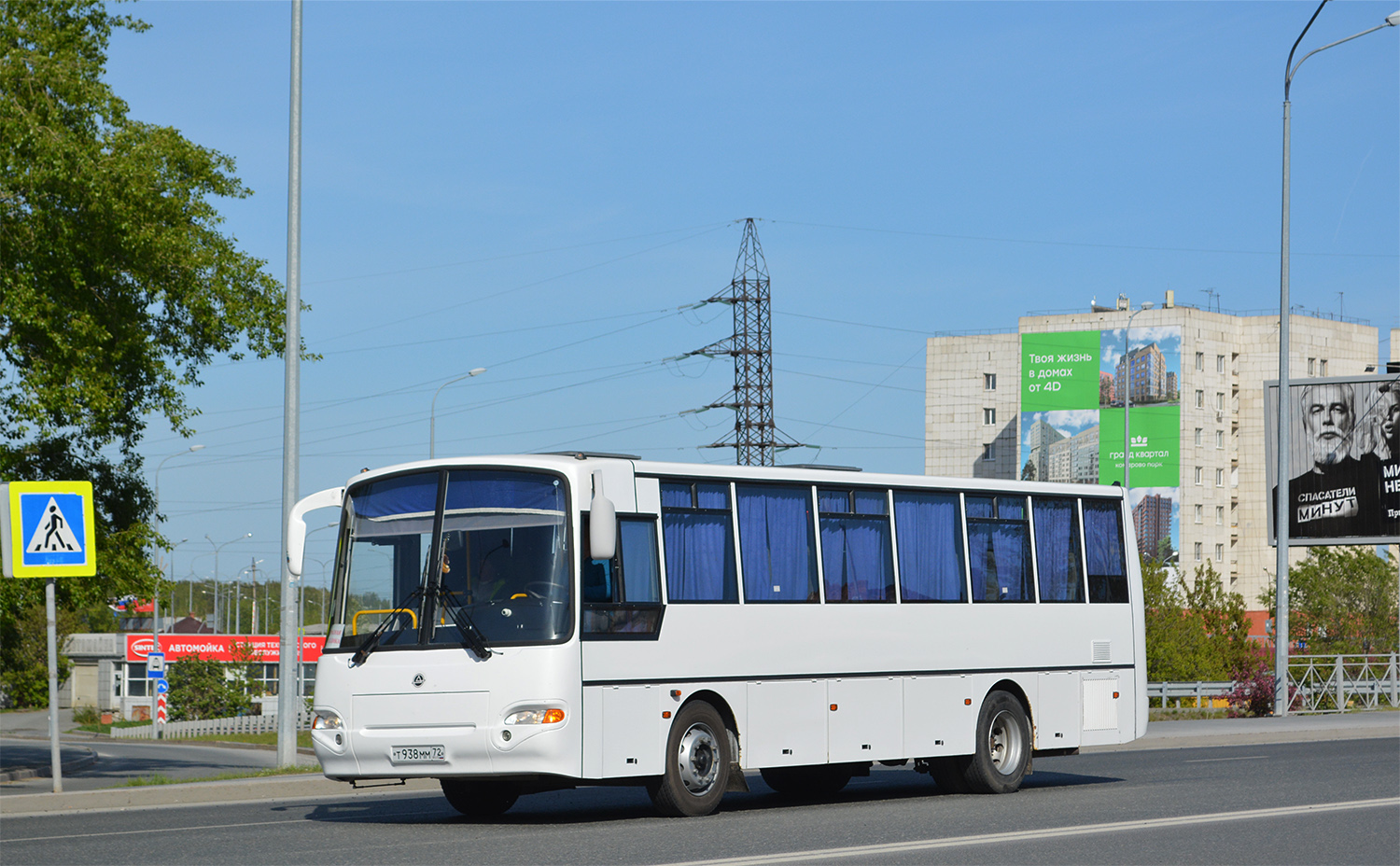 Тюменская область, КАвЗ-4238-61 № Т 938 ММ 72