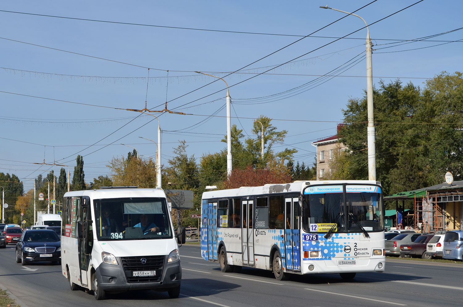 Омская область, ГАЗ-A64R45 Next № У 858 КК 55; Омская область, ЛиАЗ-5256.53 № 975