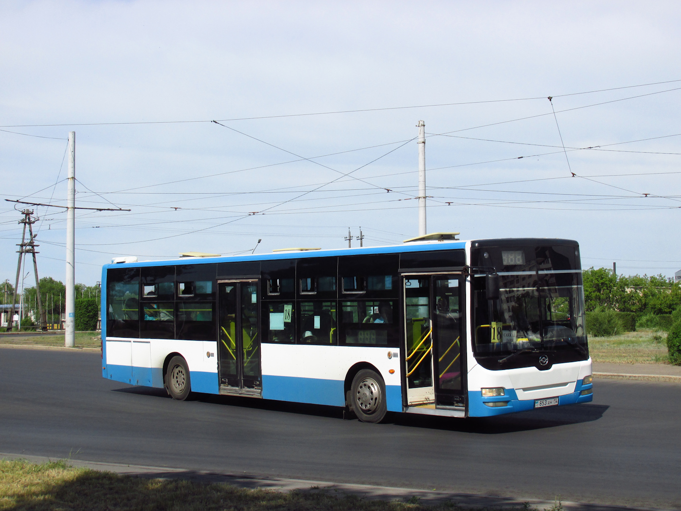 Павлодарская область, Huang Hai DD6129S15 № 853 AH 14