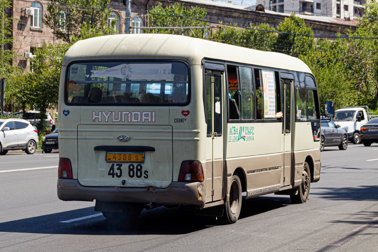 Армения, Hyundai County № 4388 S