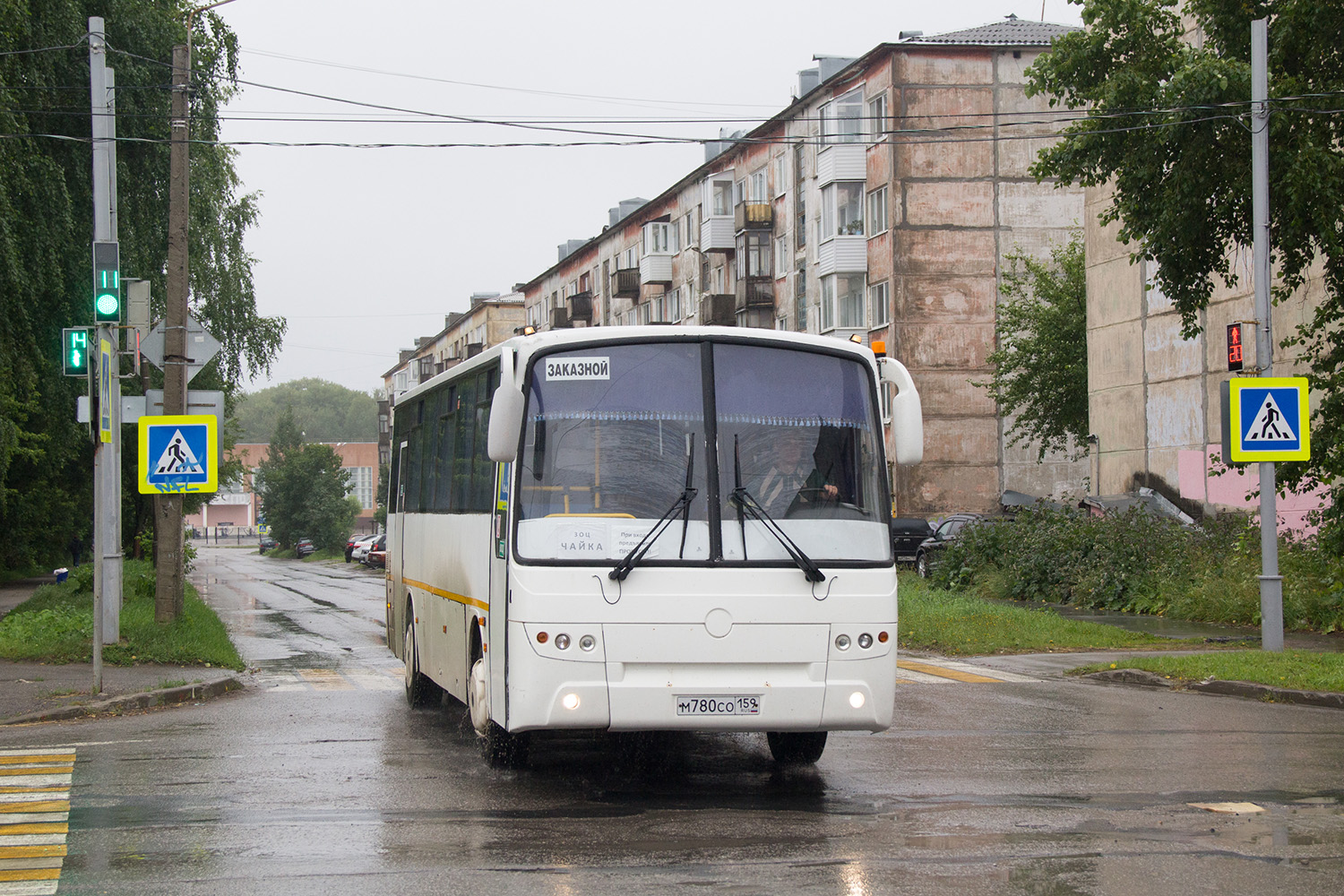 Пермский край, КАвЗ-4238-42 № М 780 СО 159