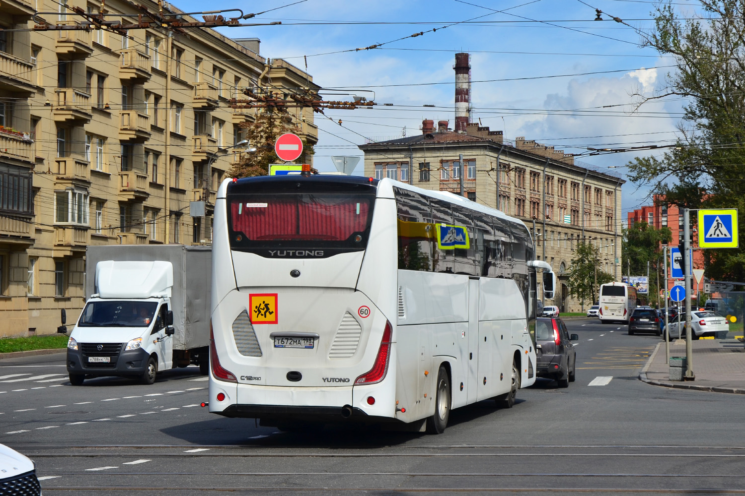 Санкт-Петербург, Yutong C12PRO (ZK6128H) № Т 672 МА 198