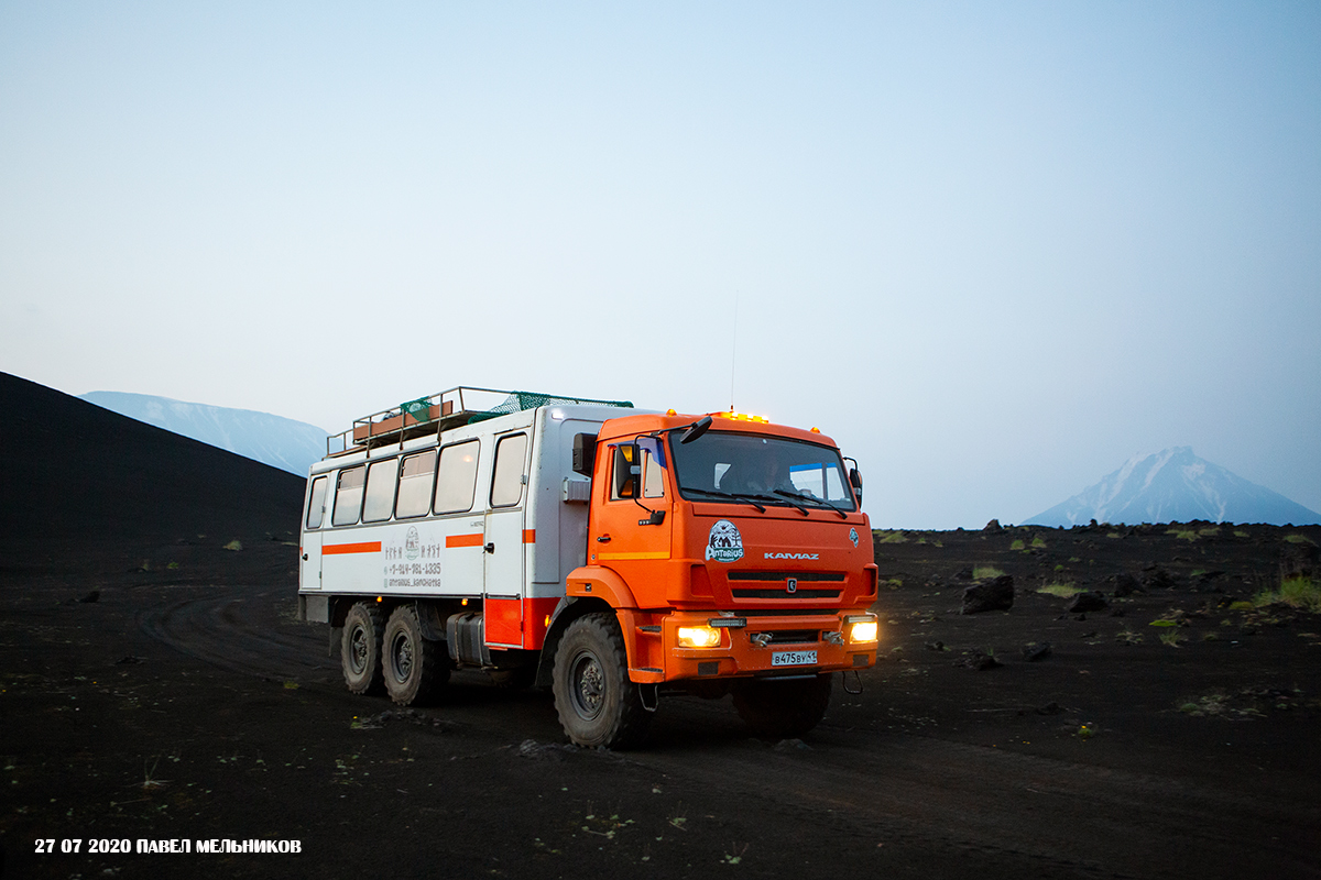 Камчатский край, НефАЗ-4208-34 № В 475 ВУ 41
