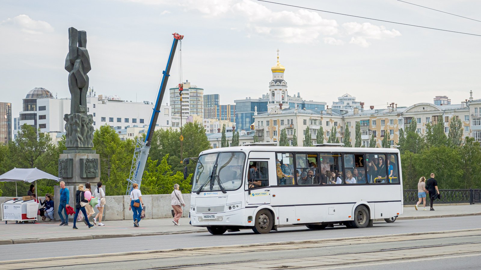 Свердловская область, ПАЗ-320412-04 "Вектор" № М 600 РК 196
