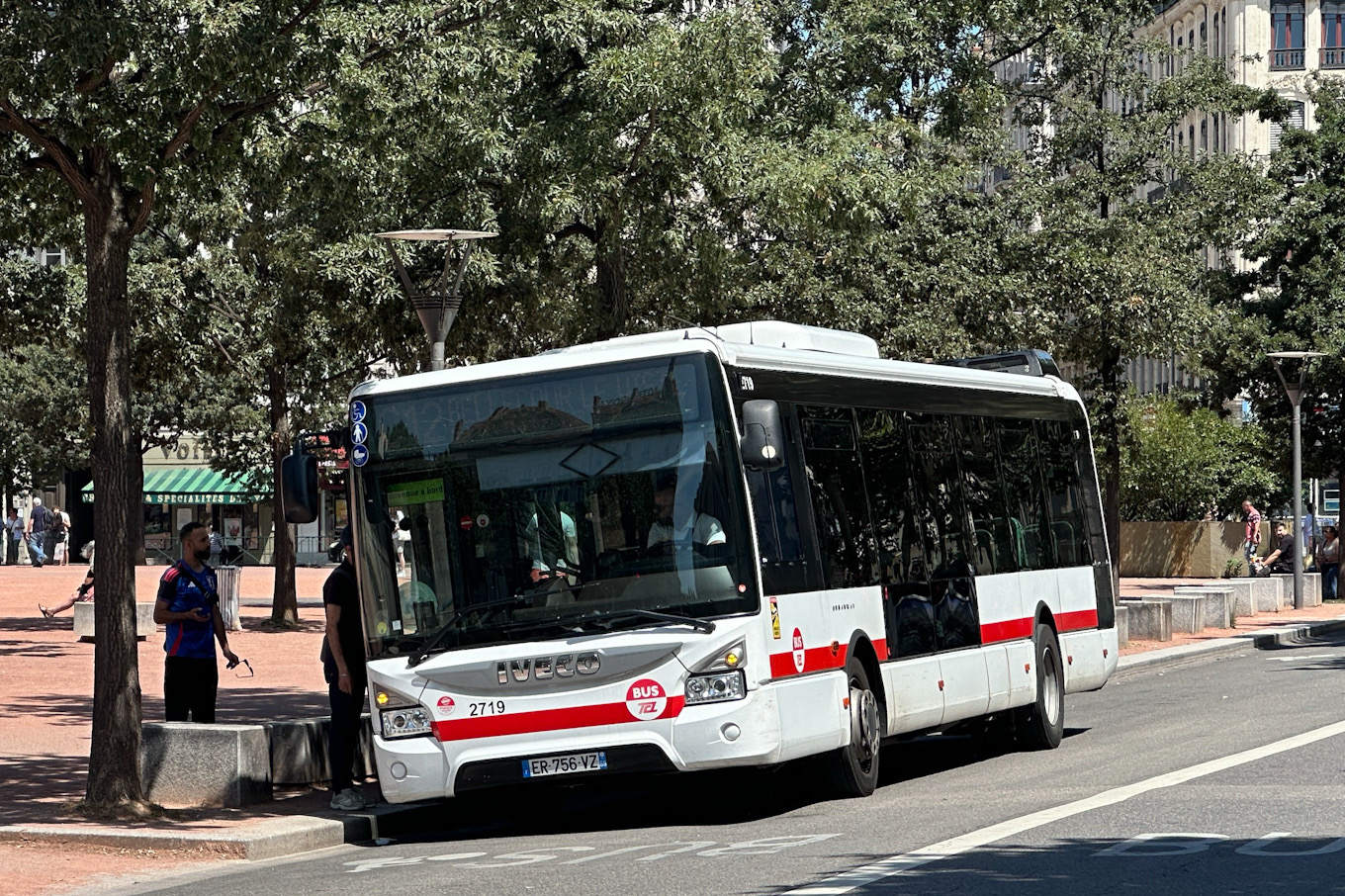 Франция, IVECO Urbanway 12M № 2719