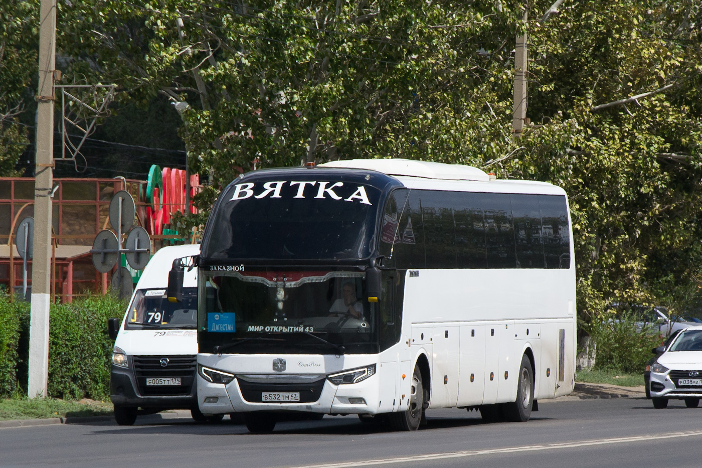 Kirov region, Zhong Tong LCK6127H ComPass # В 532 ТМ 43