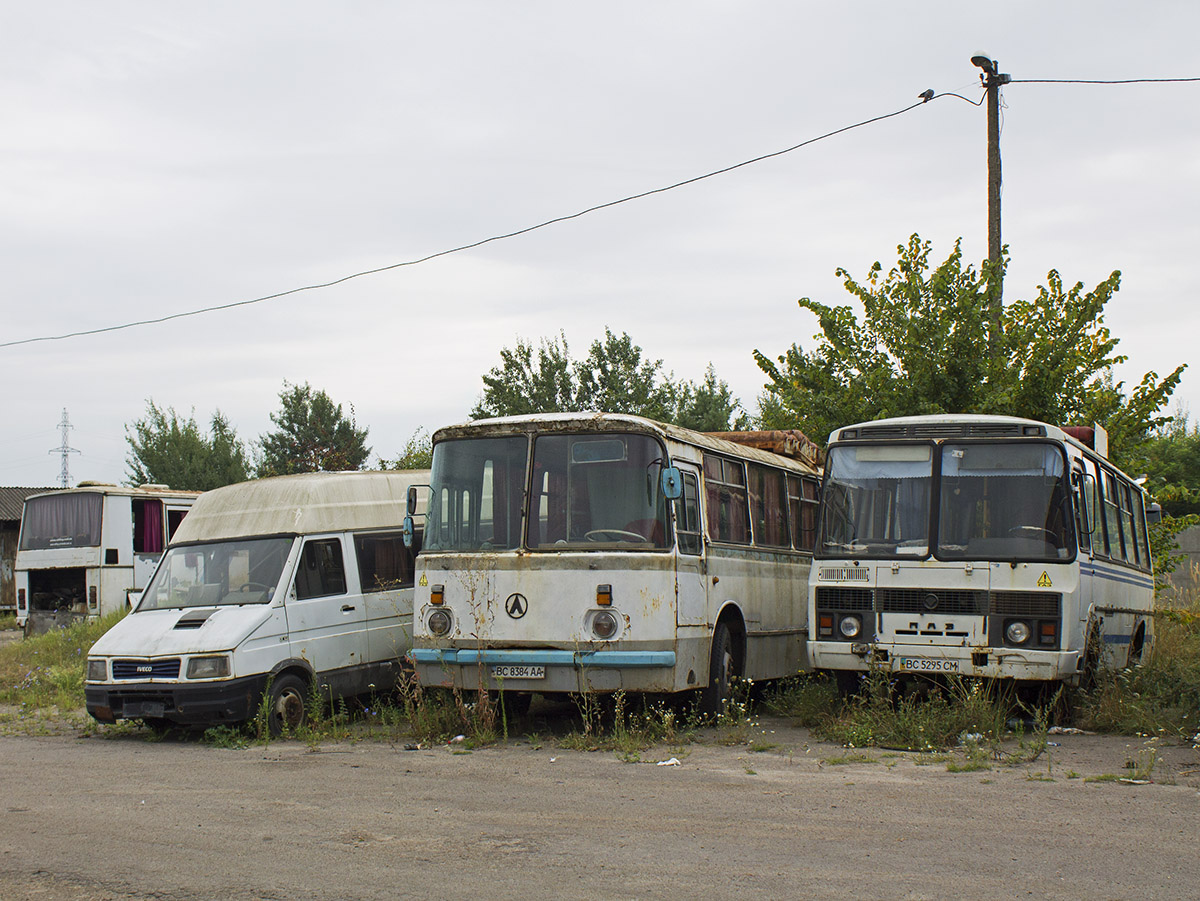 Львовская область, IVECO TurboDaily 35-12 № BC 9028 CE; Львовская область, ПАЗ-32054 № BC 5295 CM