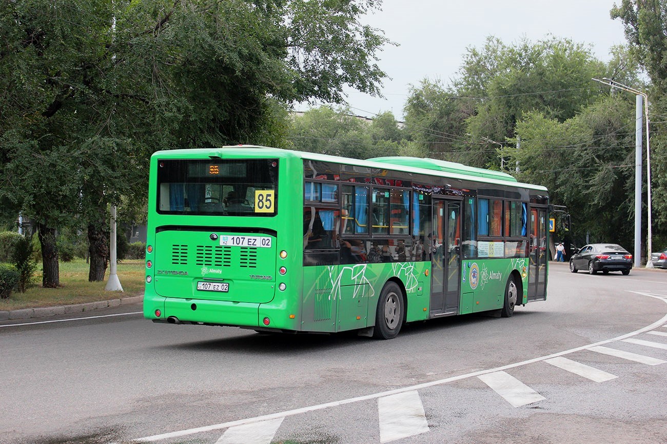 Алматы, Yutong ZK6118HGA (QazTehna) № 107 EZ 02