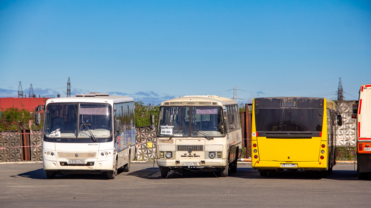 Красноярский край, ПАЗ-320414-05 "Вектор" (1-2) № Р 313 СО 124; Красноярский край, ПАЗ-4234-05 № Е 162 МЕ 124; Красноярский край, МАЗ-226.063 № Е 211 НР 35
