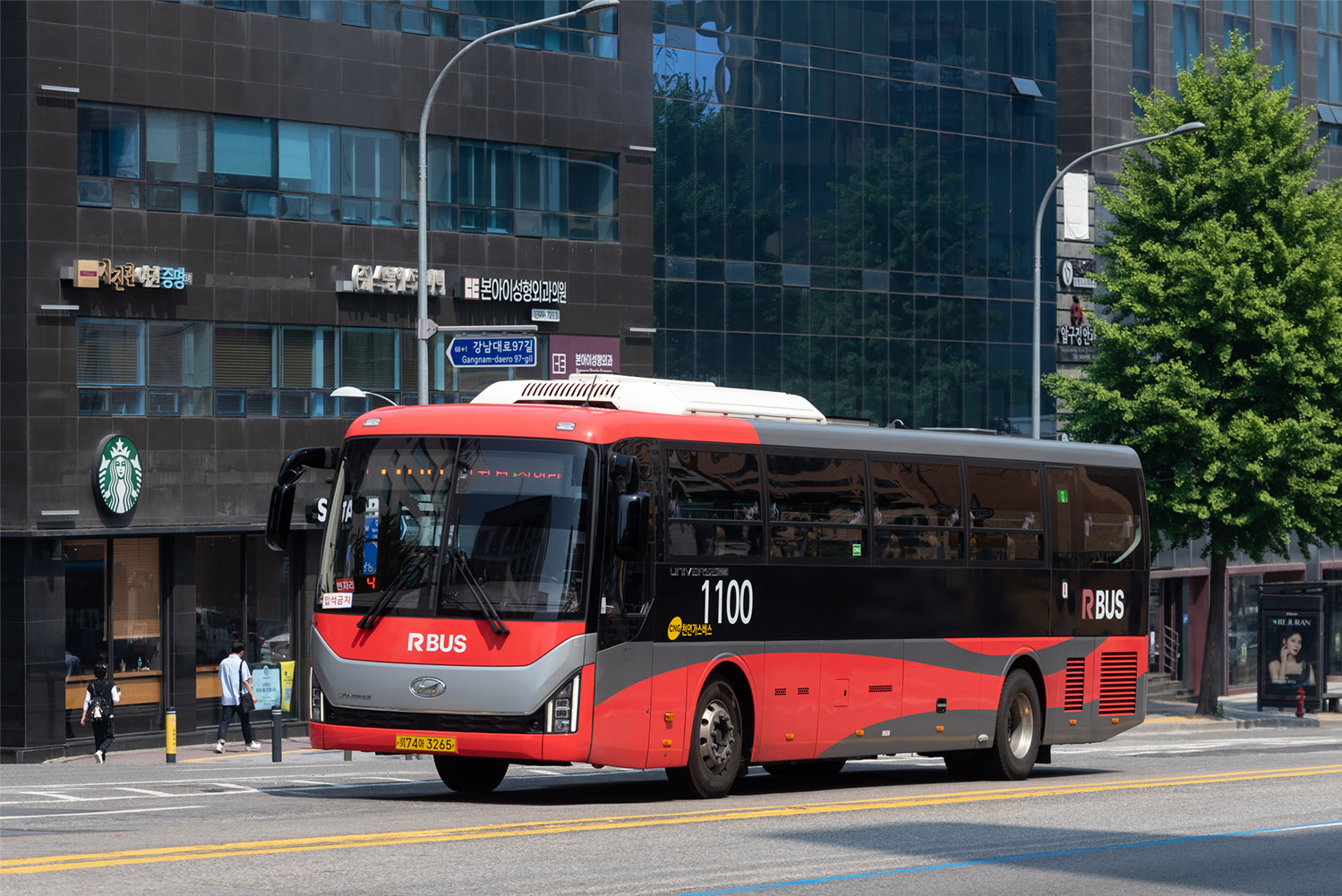 Южная Корея, Hyundai Universe F/L Prime № 경기 74 아 3265