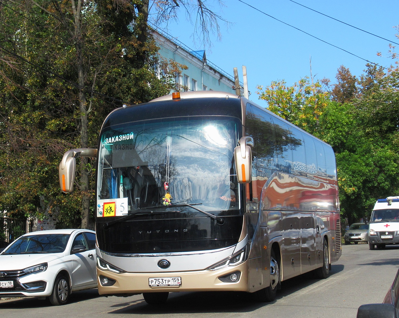 Удмуртия, Yutong C12PRO (ZK6128H) № Р 753 ТР 159