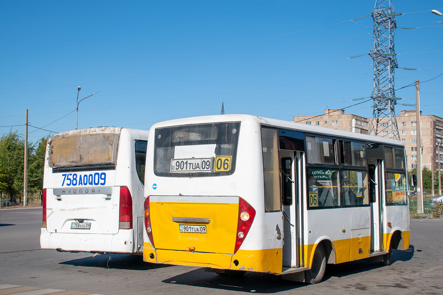 Карагандинская область, Dongfeng DHZ6672PF № 901 TUA 09