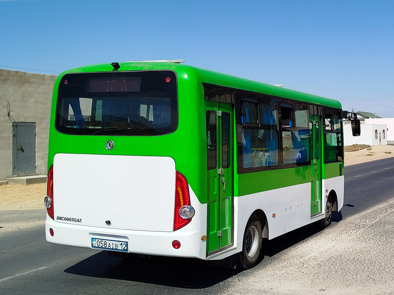 Мангистауская область, Dongfeng BWC6665GA5 (Qilu/СемАЗ) № 058 AIB 12