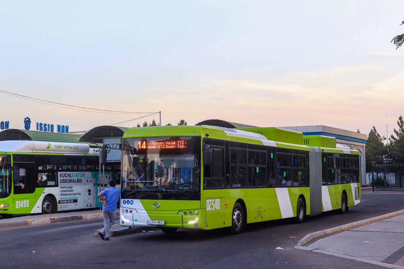 Узбекистан, King Long XMQ6180G № 02548