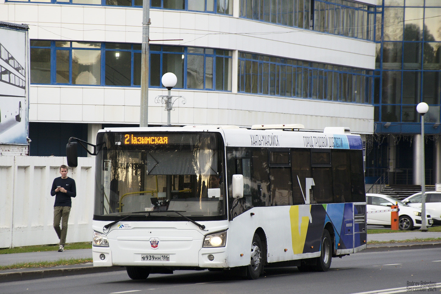 Ханты-Мансийский АО, ЛиАЗ-4292.60 (1-2-1) № В 939 НН 186