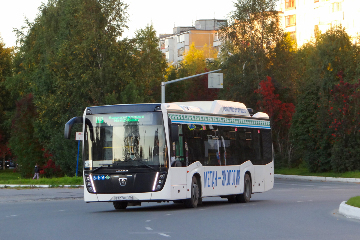 Hanti- és Manysiföld, NefAZ-5299-40-57 (CNG) sz.: Е 127 НЕ 186
