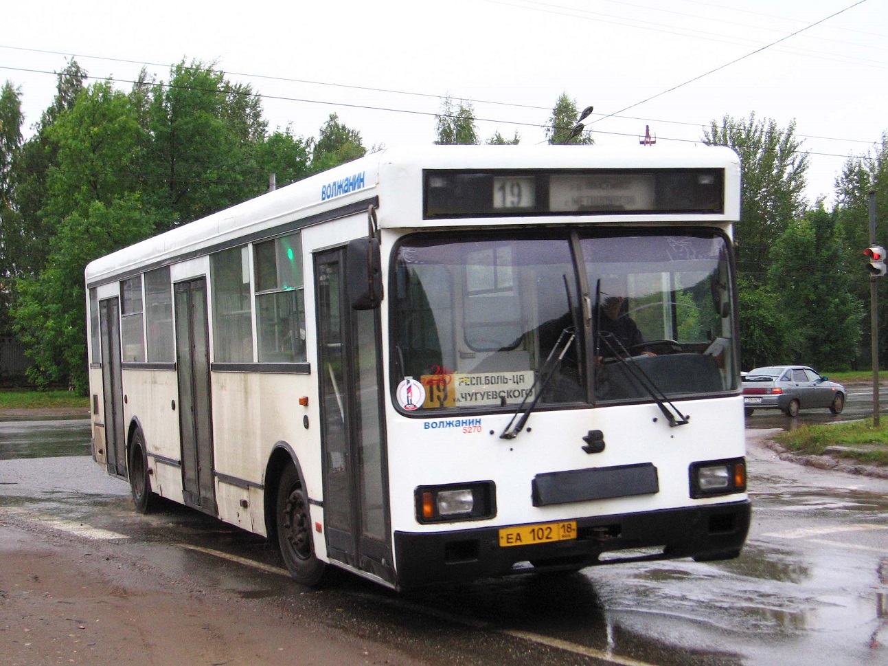 Удмуртия, Волжанин-5270-10-02 № ЕА 102 18
