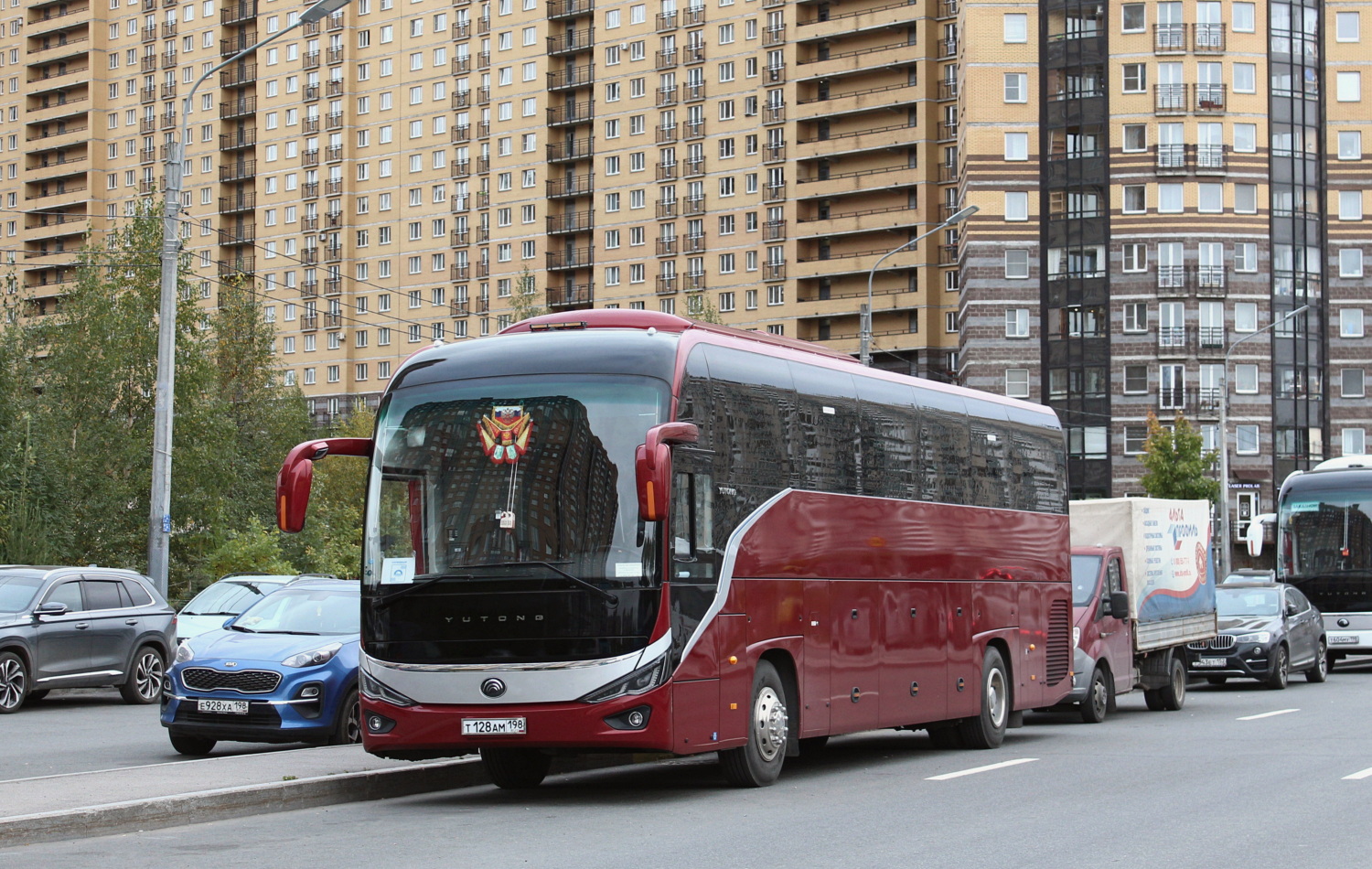 Санкт-Петербург, Yutong C12PRO (ZK6128H) № Т 128 АМ 198 Санкт-Петербург, Yutong C12PRO (ZK6128H) № Т 128 АМ 198