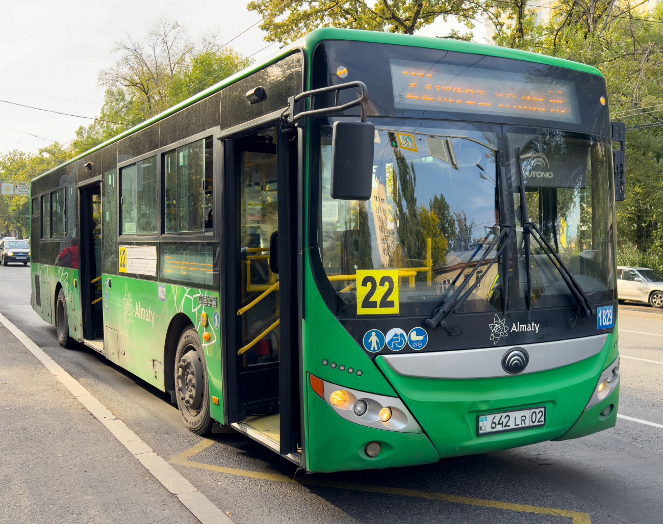 Алматы, Yutong ZK6118HGA № 1829