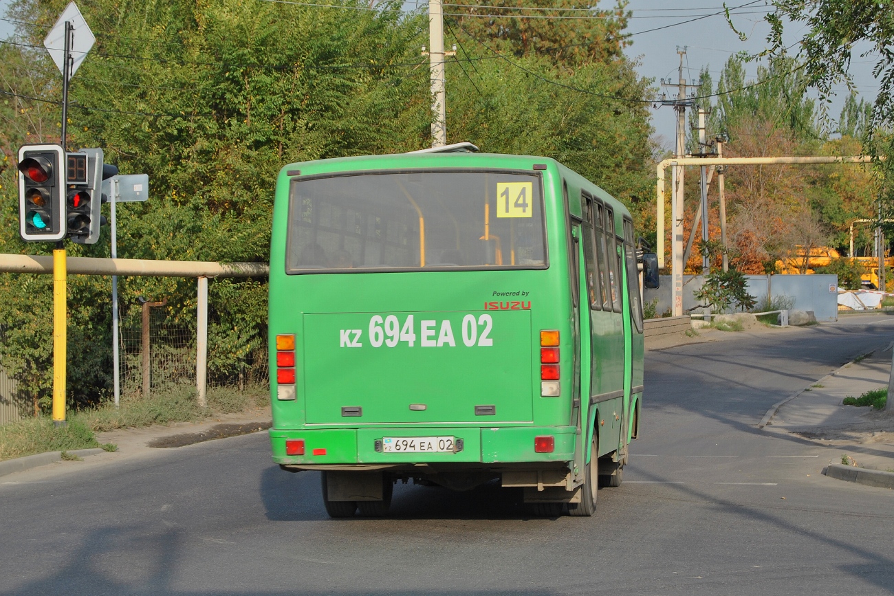Алматы, SAZ HC40 № 694 EA 02