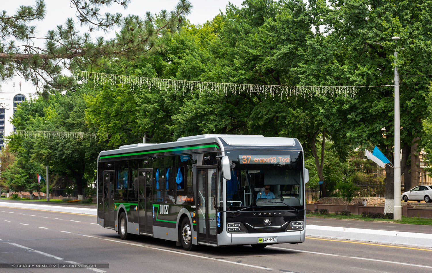 Узбекистан, Yutong ZK6126BEVG № 01027