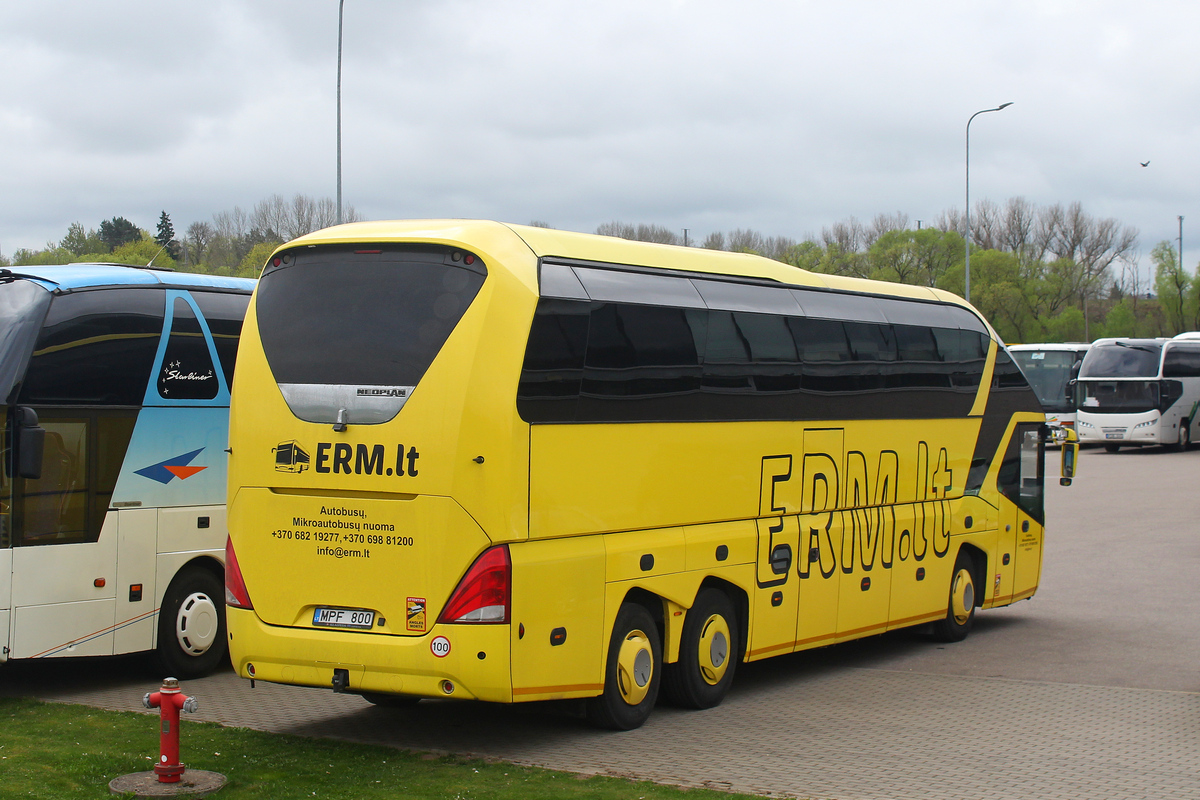 Lietuva, Neoplan P11 N5217/3SHD Starliner C Nr. MPF 800