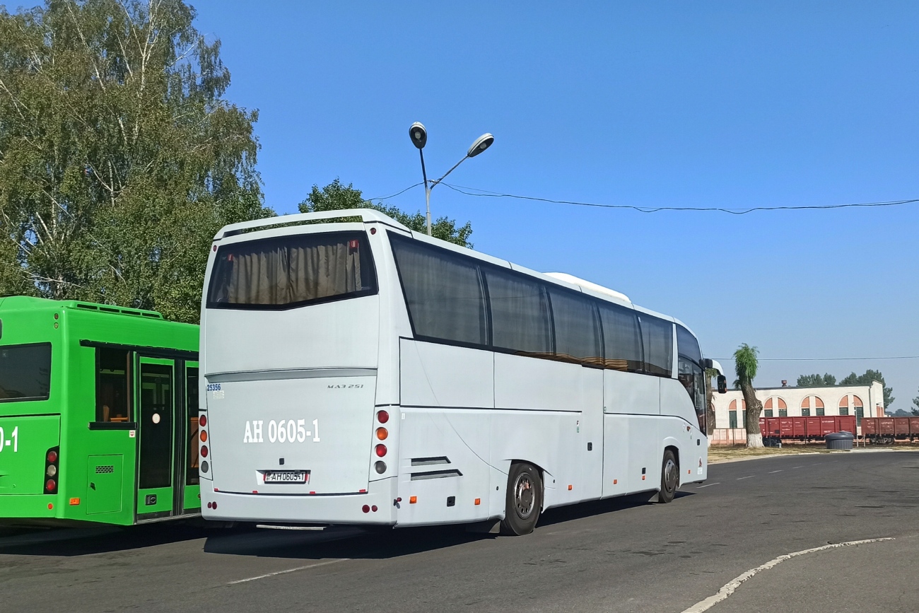 Breszt és környéke, MAZ-251.062 sz.: 25356