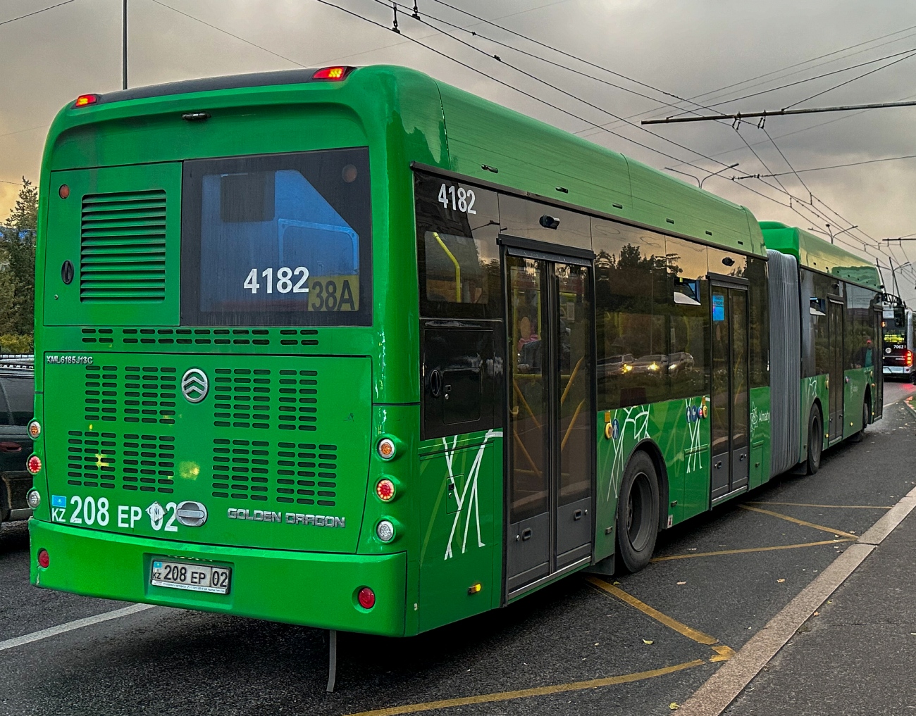 Алматы, Golden Dragon XML6185J13C (Hyundai Trans Auto) № 4182