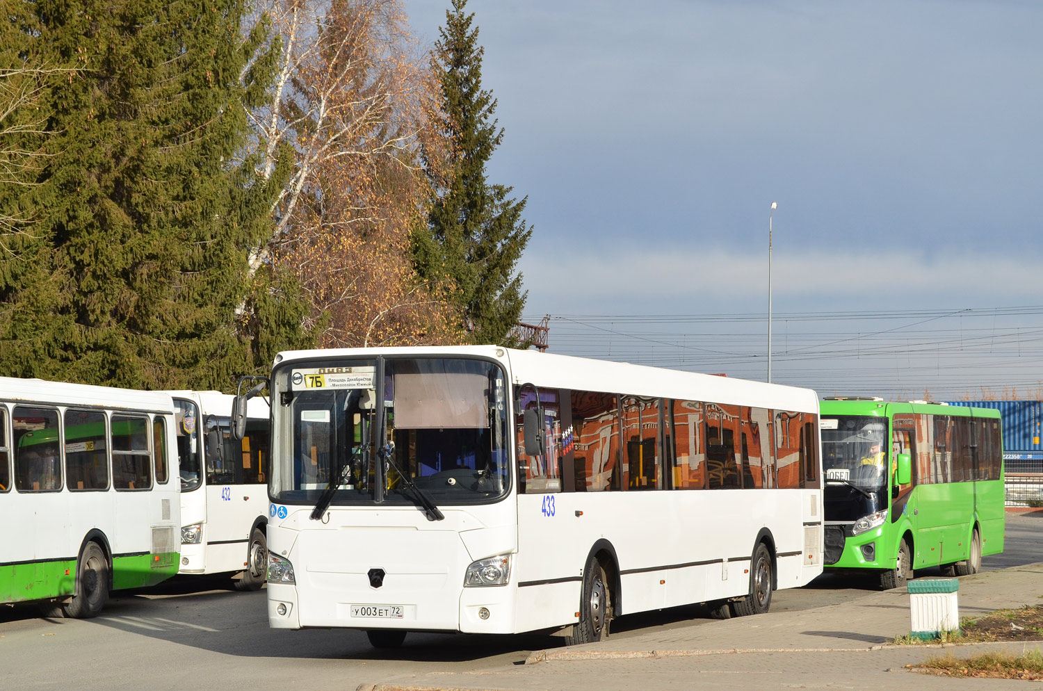 Тюменская область, ЛиАЗ-5293.65 № 433