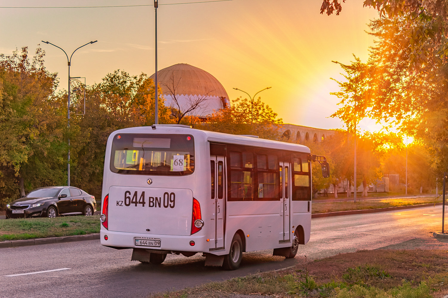 Карагандинская область, Dongfeng BWC6665GA5 (Qilu/СемАЗ) № 644 BN 09