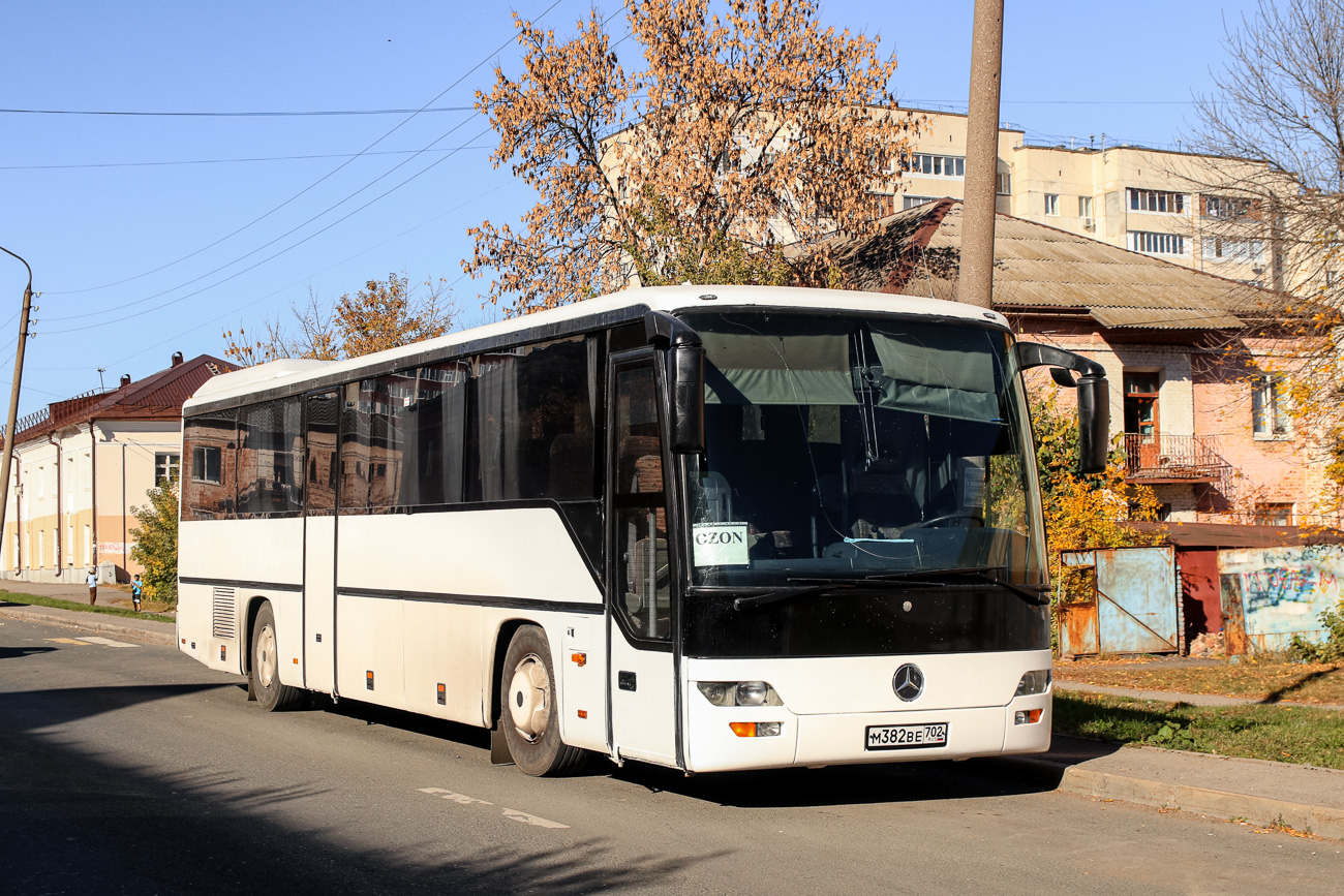 Башкортостан, Mercedes-Benz O560 Intouro RH № М 382 ВЕ 702