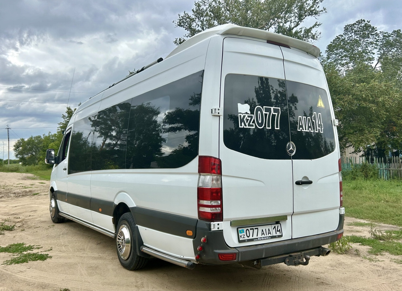 Павлодарская область, (модель неизвестна) № 077 AIA 14