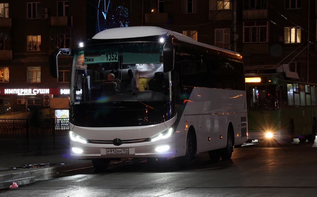Новосибирская область, Yutong C9 (ZK6947HN) № Р 912 АН 154