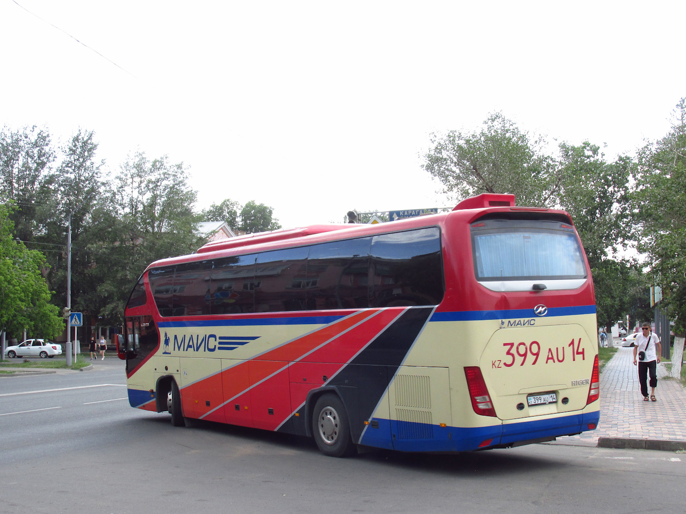 Павлодарская область, Higer KLQ6122B № 399 AU 14