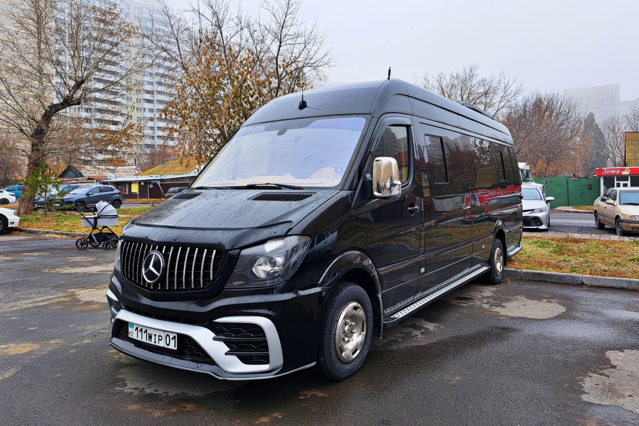 Астана, Mercedes-Benz Sprinter W907 № 111 WIP 01