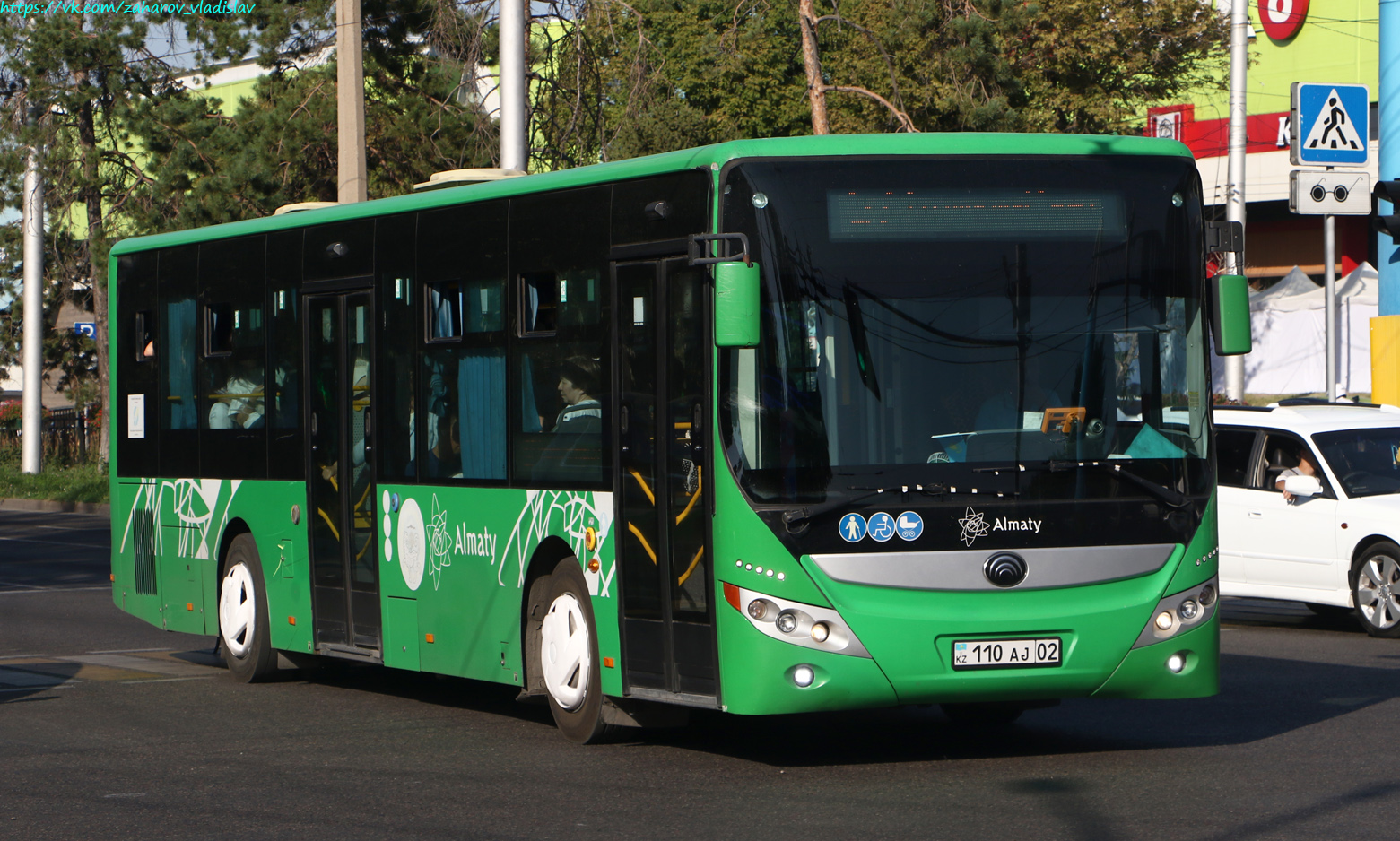 Алматы, Yutong ZK6118HGA (СарыаркаАвтоПром) № 110 AJ 02