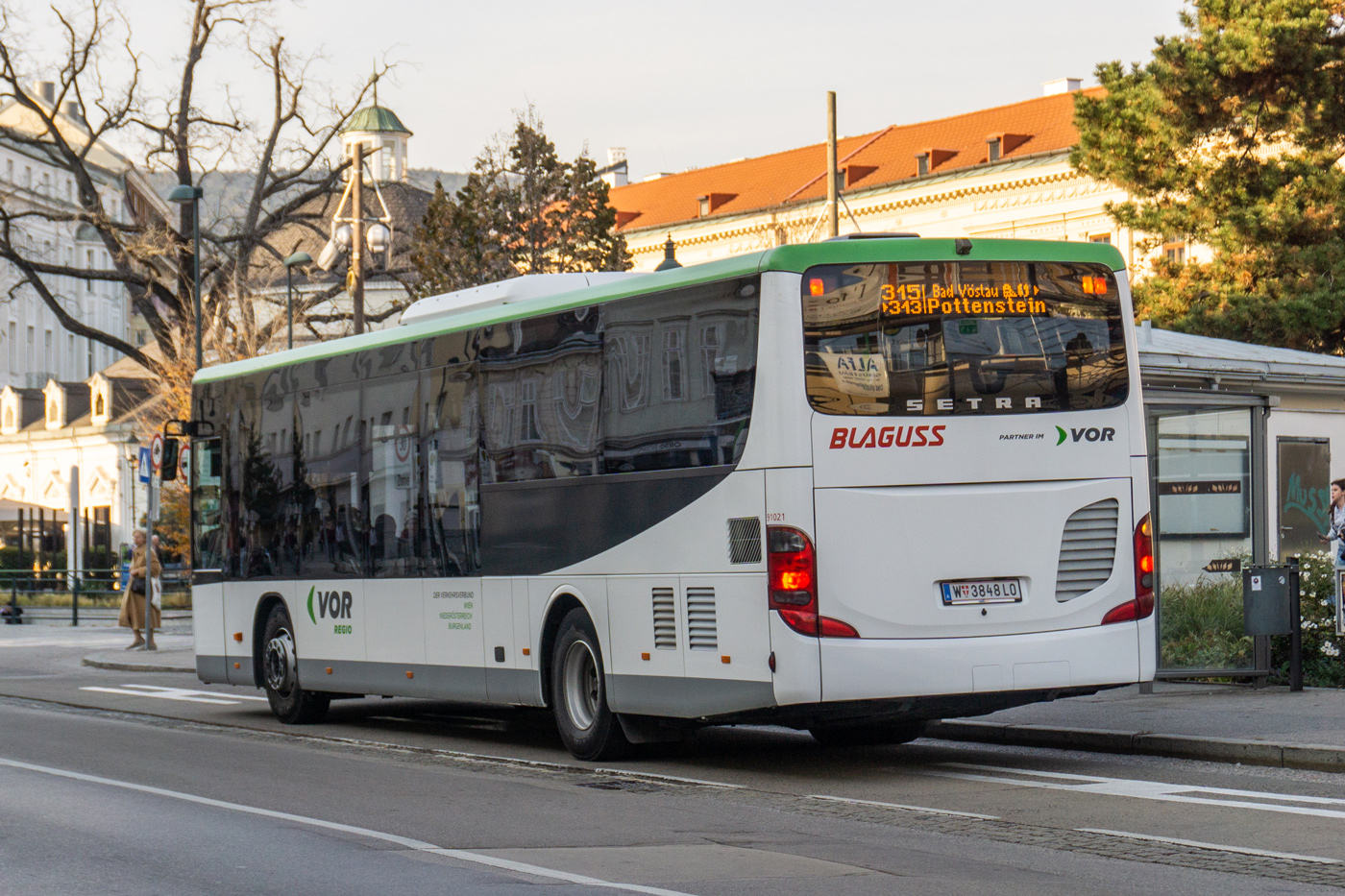 Austria, Setra S415LE business # 91021