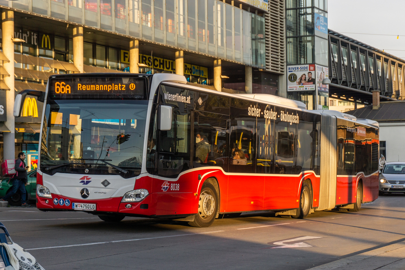 Австрия, Mercedes-Benz Citaro C2 G № 8038