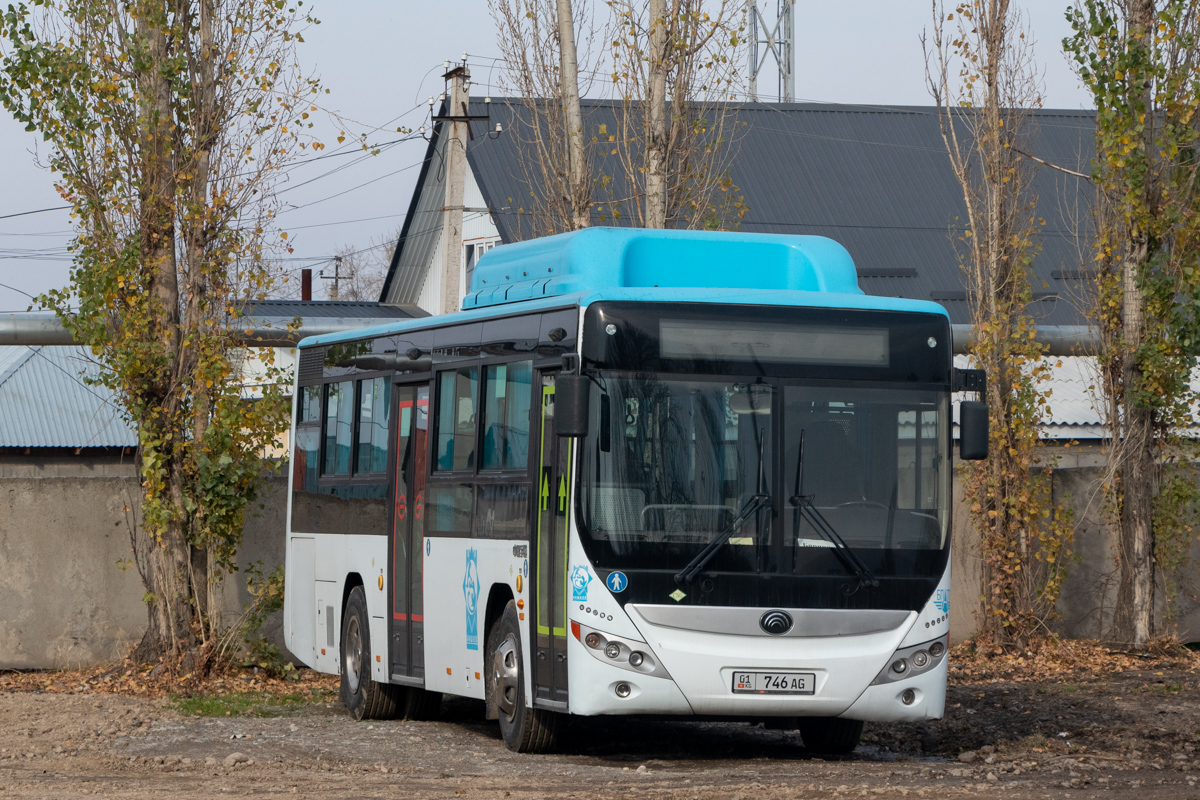 Кыргызстан, Yutong ZK6108HGH № 01 746 AG