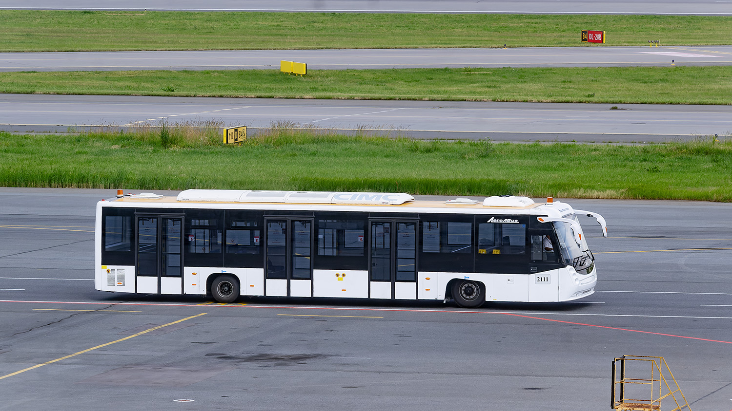 Saint Petersburg, CIMC AeroABus 6300 # 2111
