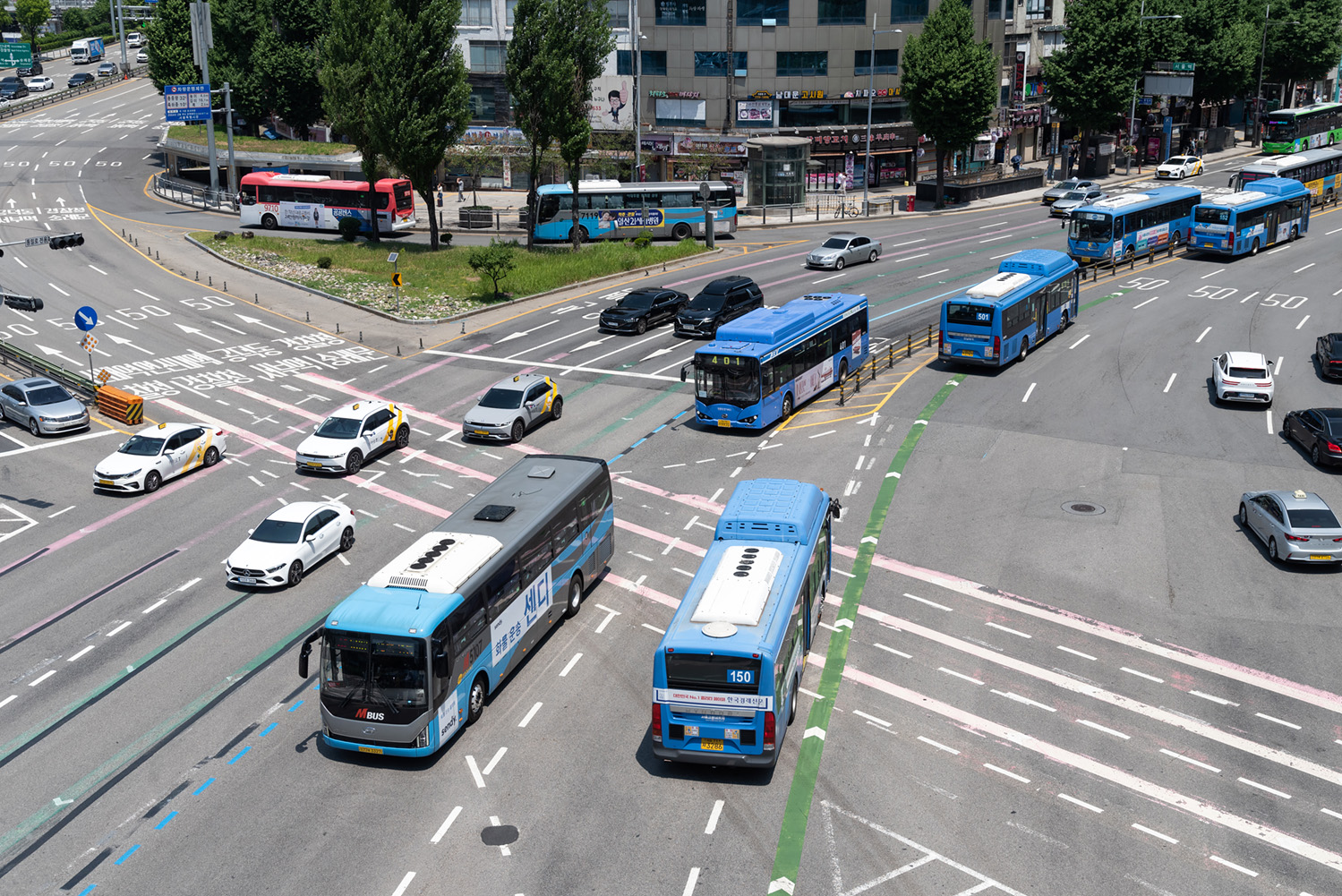 Южная Корея, Hyundai New Super AeroCity 1F/L LF № 서울 71 사 3286; Южная Корея, Hyundai Universe F/L Prime № 경기 77 바 3327