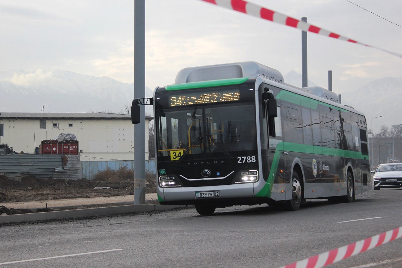 Almaty, Yutong ZK6126HG (QazTehna) sz.: 2788