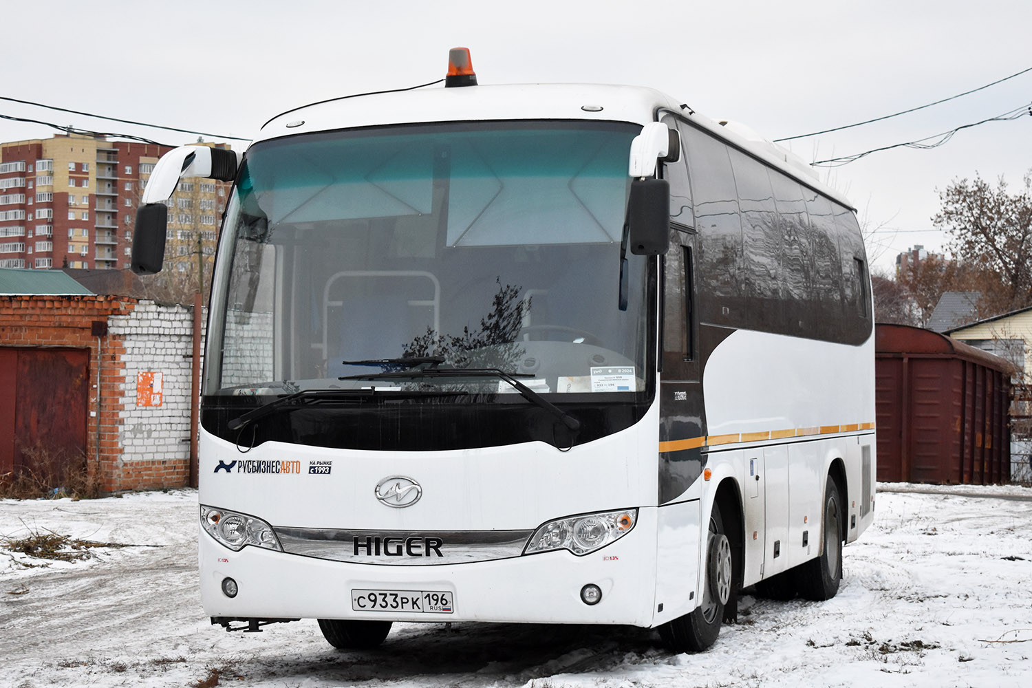 Свердловская область, Higer KLQ6826Q № С 933 РК 196