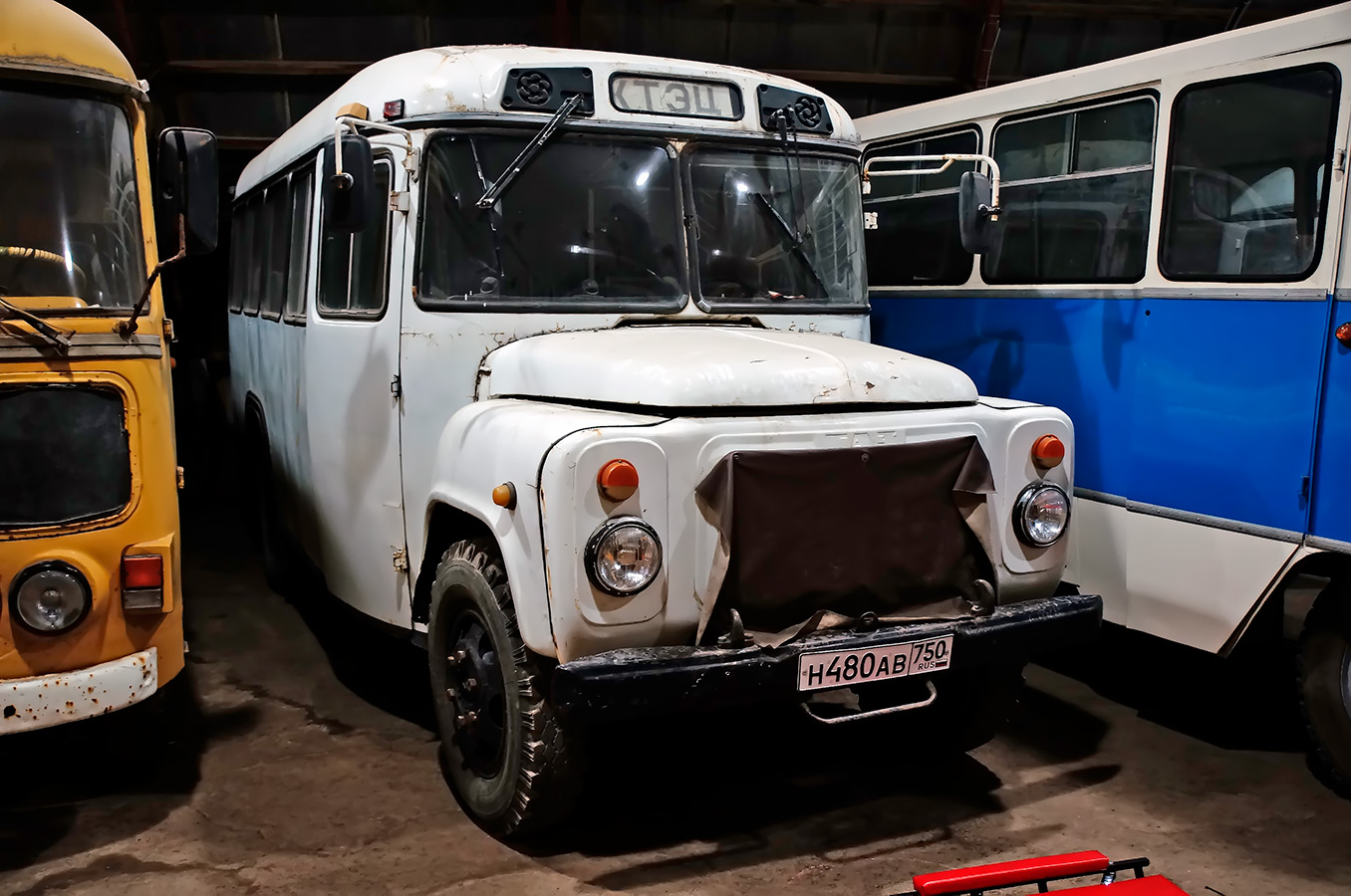 Москва, КАвЗ-3271 № Н 480 АВ 750