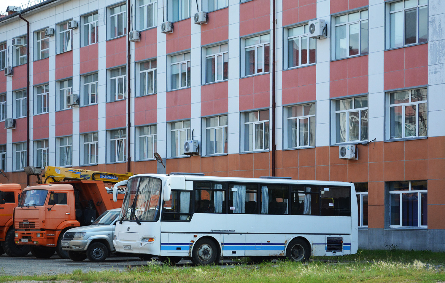 Тюменская область, КАвЗ-4235-32 № Н 207 НР 72