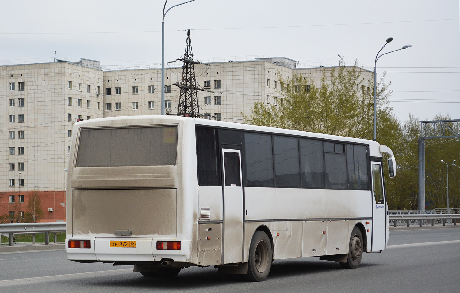 Тюменская область, КАвЗ-4238-52 № АН 972 72